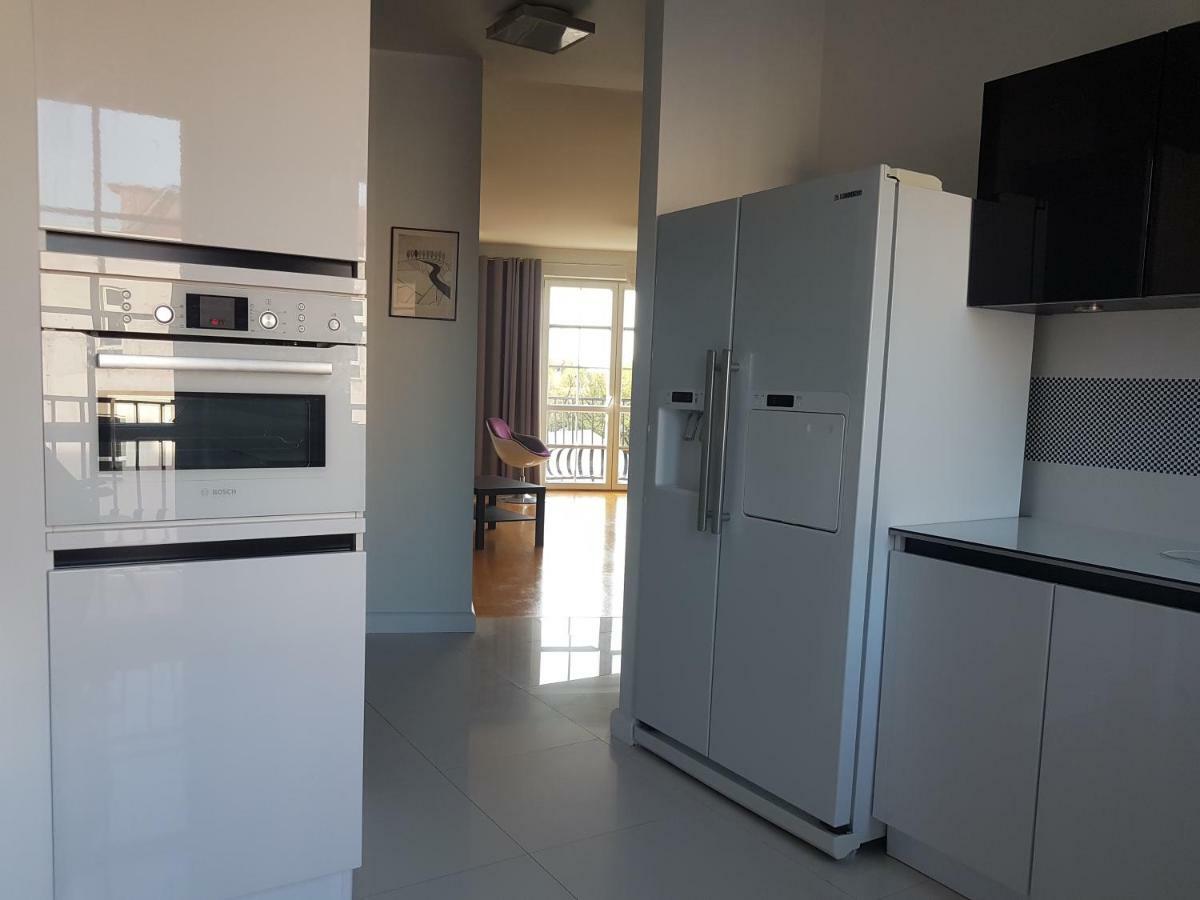 Apartament Rodzinny W Centrum ギジツコ エクステリア 写真