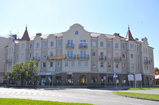 Apartament Rodzinny W Centrum ギジツコ エクステリア 写真
