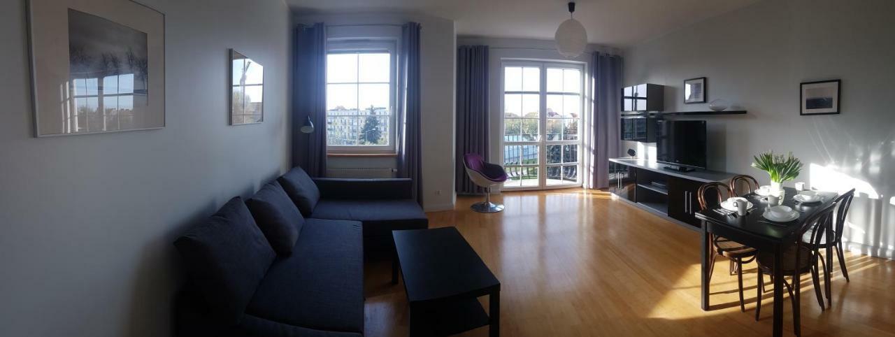 Apartament Rodzinny W Centrum ギジツコ エクステリア 写真